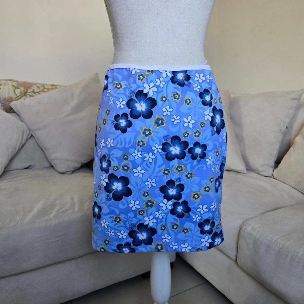 Vtg y2k Anchor Blue Floral Mini Skirt Stretchy Floral Beach Blue Hibiscus Womens